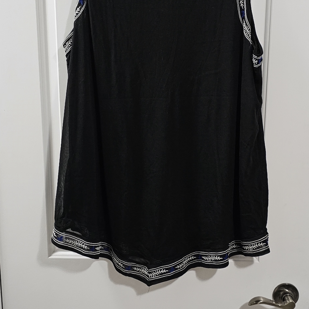 Avenue embroidered blouse black size 22 24 - Picture 4 of 4